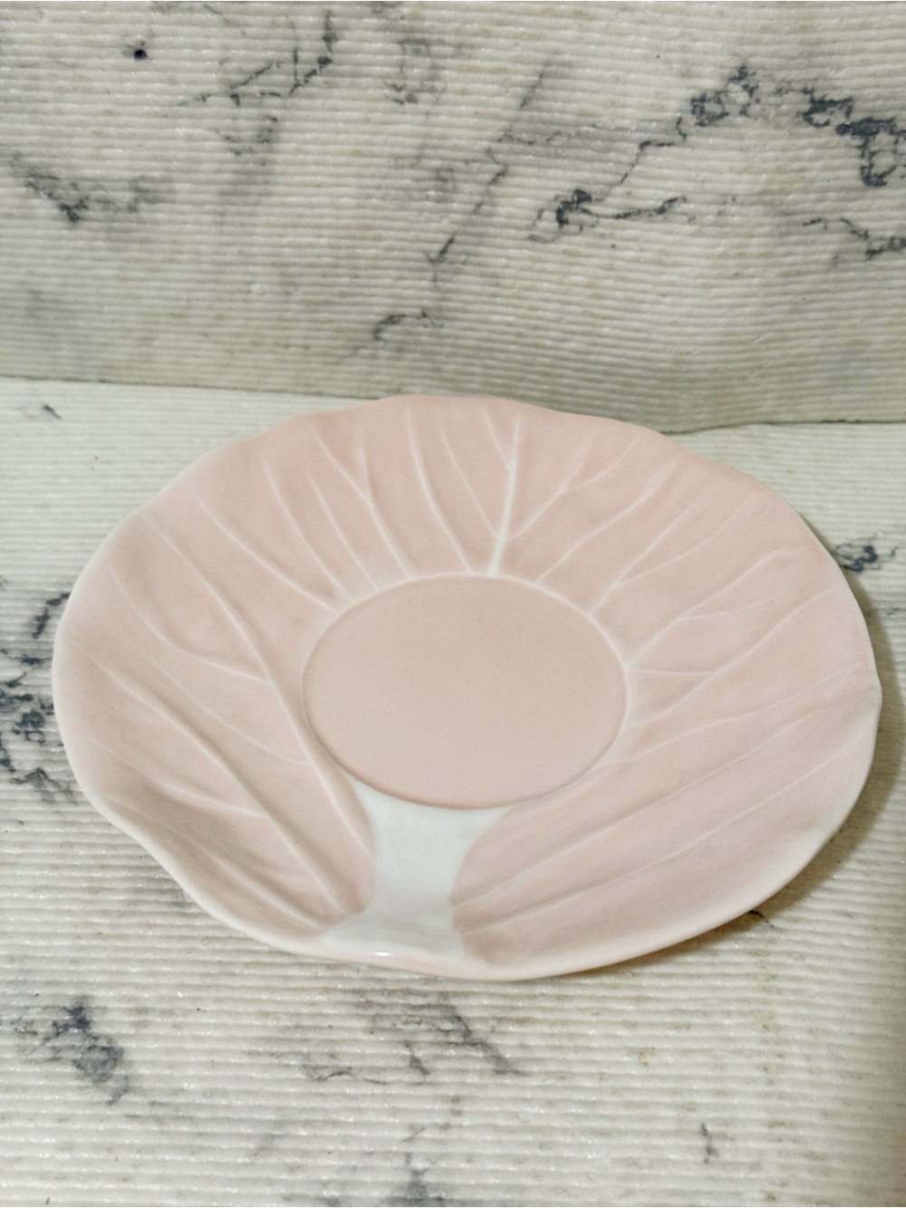 Tory Burch x Dodie Thayer Pink Lettuce Ware Jewelry Trinket Dish / Small Plate - Picture 3 of 7